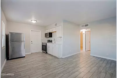 6808 N 23rd Avenue #Apt 6, Phoenix, AZ 85015 - Photo 1