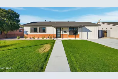 2324 E Heatherbrae Drive, Phoenix, AZ 85016 - Photo 1