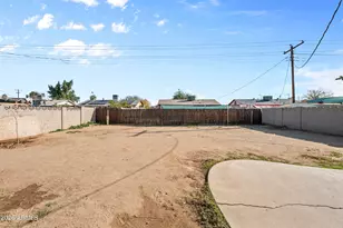 3007 N 81st Ave, Phoenix, AZ 85033 - Photo 27