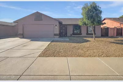 5610 N 74th Avenue, Glendale, AZ 85303 - Photo 1