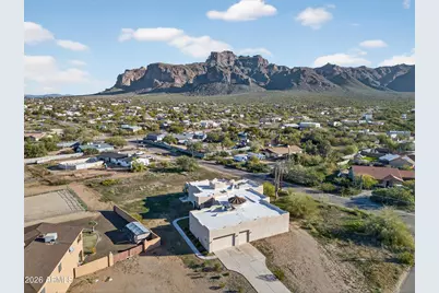 5580 E 10th Avenue, Apache Junction, AZ 85119 - Photo 1