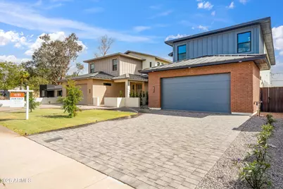 5533 E Earll Drive, Phoenix, AZ 85018 - Photo 1