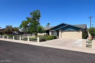 1059 E Broadmor Dr, Tempe, AZ 85282 - Photo 1