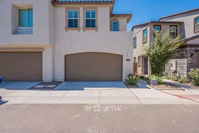 1055 W Diamondback Drive, Chandler, AZ 85286 - Photo 1