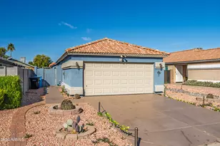 3042 W Rose Garden Ln, Phoenix, AZ 85027 - Photo 1