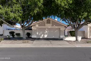 942 W Barbados Dr, Gilbert, AZ 85233 - Photo 1