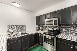 8002 N 42nd Ave, Phoenix, AZ 85051 - Photo 5