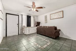 8002 N 42nd Ave, Phoenix, AZ 85051 - Photo 7