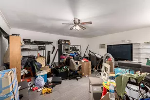 8002 N 42nd Ave, Phoenix, AZ 85051 - Photo 11