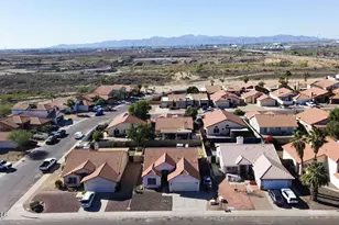 8852 N 114th Ave, Peoria, AZ 85345 - Photo 25