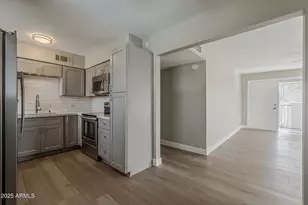 4114 E Calle Redonda, Phoenix, AZ 85018 - Photo 9