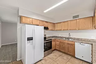 6124 W Oregon Ave, Glendale, AZ 85301 - Photo 9