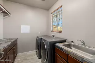 1916 E Primrose Path, Phoenix, AZ 85086 - Photo 21