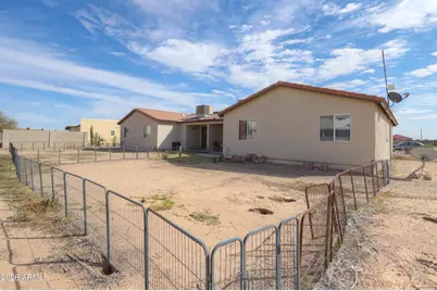 8210 W Concordia Drive, Arizona City, AZ 85123 - Photo 43