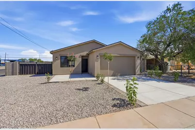 392 W Lincoln Avenue, Coolidge, AZ 85128 - Photo 1
