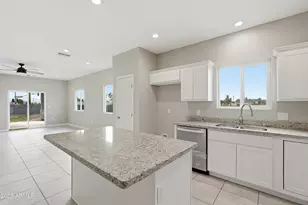 2221 W Washington St, Phoenix, AZ 85009 - Photo 13