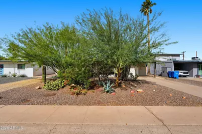 2326 E Mulberry Drive, Phoenix, AZ 85016 - Photo 1