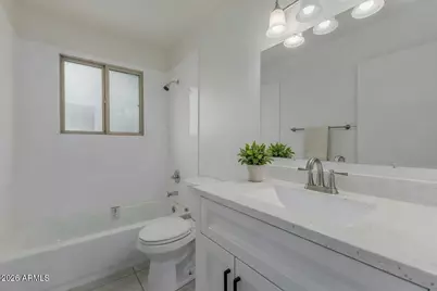 2525 N 47th Drive, Phoenix, AZ 85035 - Photo 19