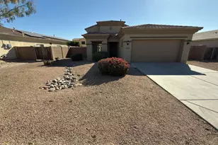 7157 W Globe Ave, Phoenix, AZ 85043 - Photo 1