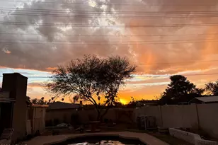 3852 W Mission Ln, Phoenix, AZ 85051 - Photo 1