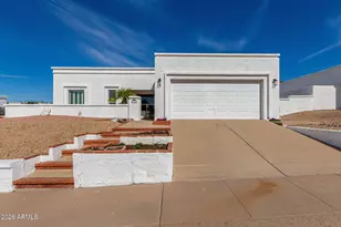 1302 E Rowlands Ln, Phoenix, AZ 85022 - Photo 1
