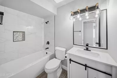 5607 N 73rd Avenue, Glendale, AZ 85303 - Photo 11