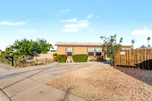 1425 N Evergreen St, Chandler, AZ 85225 - Photo 1