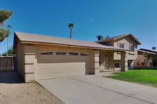 9833 N 47th Dr, Glendale, AZ 85302 - Photo 1