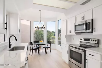 10620 E Vogel Avenue, Scottsdale, AZ 85258 - Photo 11