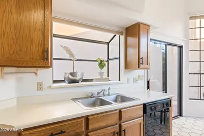 10620 E Vogel Avenue, Scottsdale, AZ 85258 - Photo 15