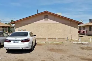 3112 E Chipman Rd, Phoenix, AZ 85040 - Photo 1