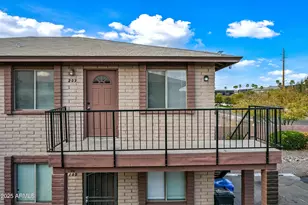 1234 N 36th St, Phoenix, AZ 85008 - Photo 1