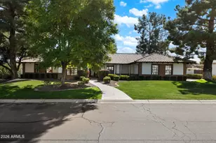 10401 N 48th Pl, Paradise Valley, AZ 85253 - Photo 1