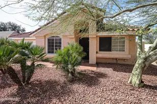 1004 E Annette Dr, Phoenix, AZ 85022 - Photo 1