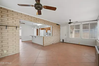 2407 W Laurel Lane, Phoenix, AZ 85029 - Photo 9