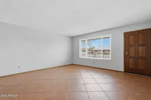 2407 W Laurel Ln, Phoenix, AZ 85029 - Photo 5