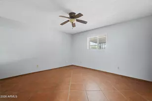 2407 W Laurel Ln, Phoenix, AZ 85029 - Photo 15