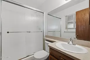 2407 W Laurel Ln, Phoenix, AZ 85029 - Photo 23