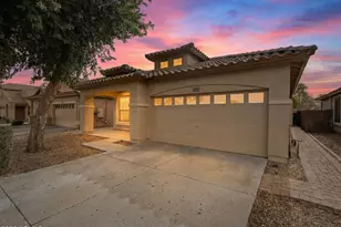 3129 W T Ryan Ln, Phoenix, AZ 85041 - Photo 1