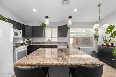 18631 N 5th Drive, Phoenix, AZ 85027 - Photo 1