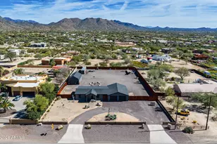 36805 N 24th St, Phoenix, AZ 85086 - Photo 1