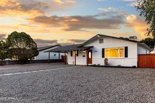 1042 W 9th Pl, Mesa, AZ 85201 - Photo 1