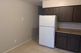 8322 N 60th Ave, Glendale, AZ 85302 - Photo 15