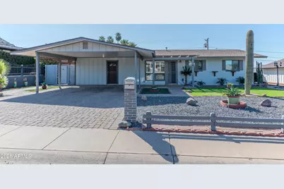 1317 E Lawrence Lane, Phoenix, AZ 85020 - Photo 1