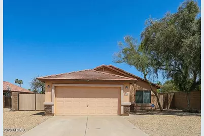 924 W 10th Avenue, Apache Junction, AZ 85120 - Photo 1