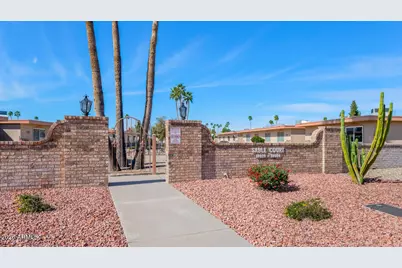 16652 N Boswell Boulevard, Sun City, AZ 85351 - Photo 1