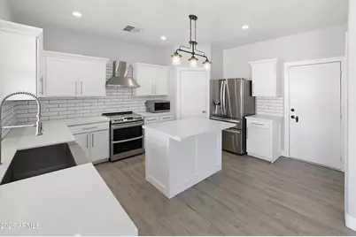 3818 W Carson Road, Phoenix, AZ 85041 - Photo 11