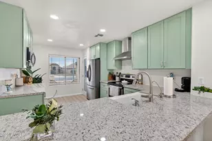 10830 W Louise Dr, Peoria, AZ 85373 - Photo 1