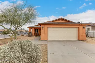 9011 S Calle Batoua, Guadalupe, AZ 85283 - Photo 1