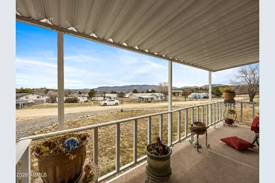 18420 S Frontier Road, Peeples Valley, AZ 86332 - Photo 1